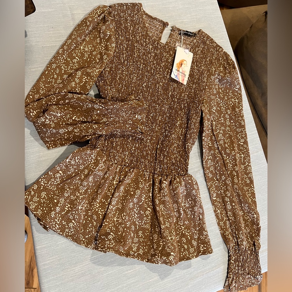 Women’s brown long sleeve top